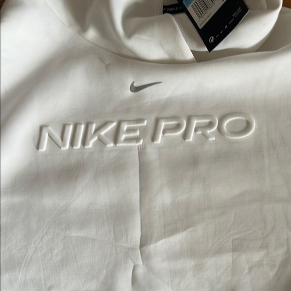 Nike Pro Women’s White Crop Oversized Hoodie - Picture 3 of 7
